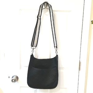 Ahdorned Crossbody Bag Large